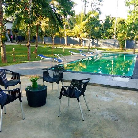 Temple Pond Villa Colombo Piliyandala Eksteriør billede